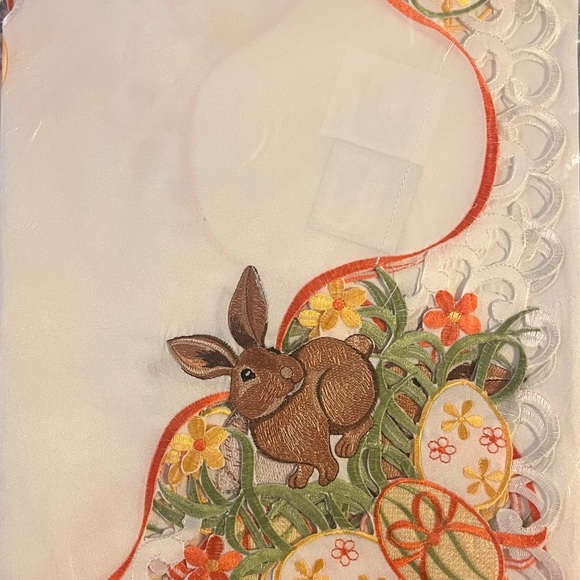 Embroidered Bunny Floral and Egg Table Linen - square (New in Package) - Picture 4 of 6